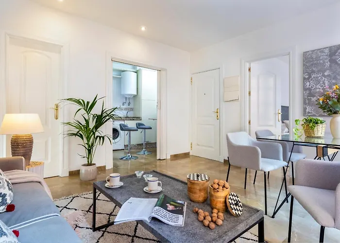 Genteel Home Reyes Catolicos