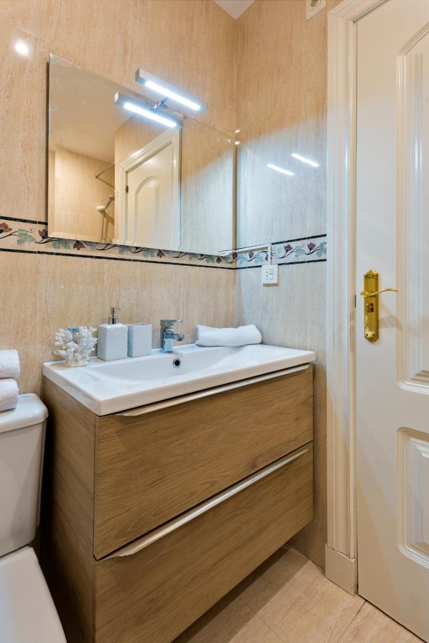 Apartamento Genteel Reyes Católicos *